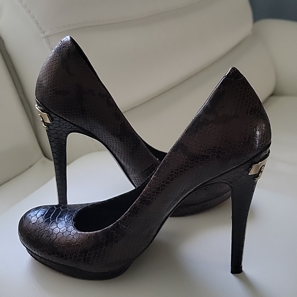 TORY BURCH Snake Print 5 inch Stiletto Heels  SZ 8.5 - Picture 10 of 12
